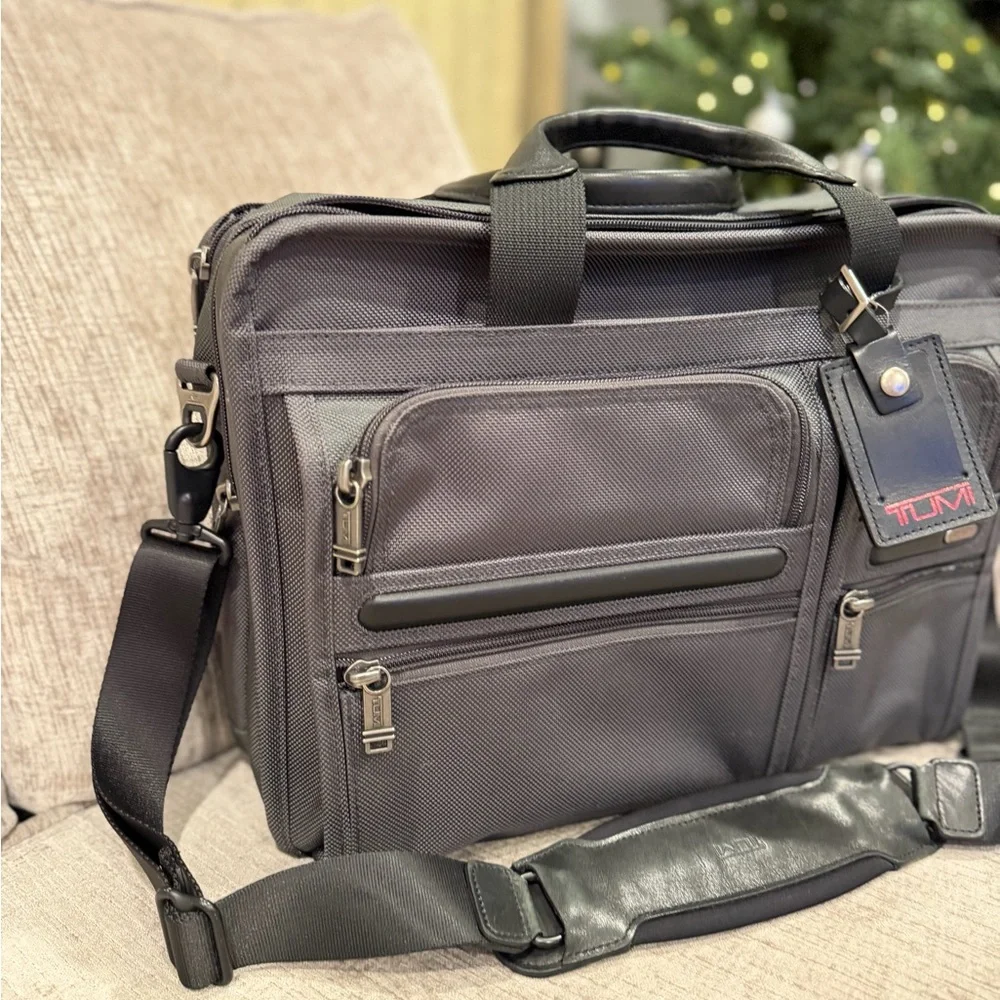 TUMI Charcoal Men's Briefcase/laptop organizer business bag